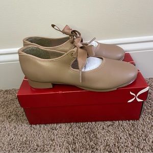 Capezio Girls Tap shoes Jr Tyette Size 2.5 M